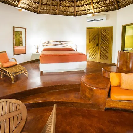 Nanajuana Rio Dulce Hotel Exterior photo